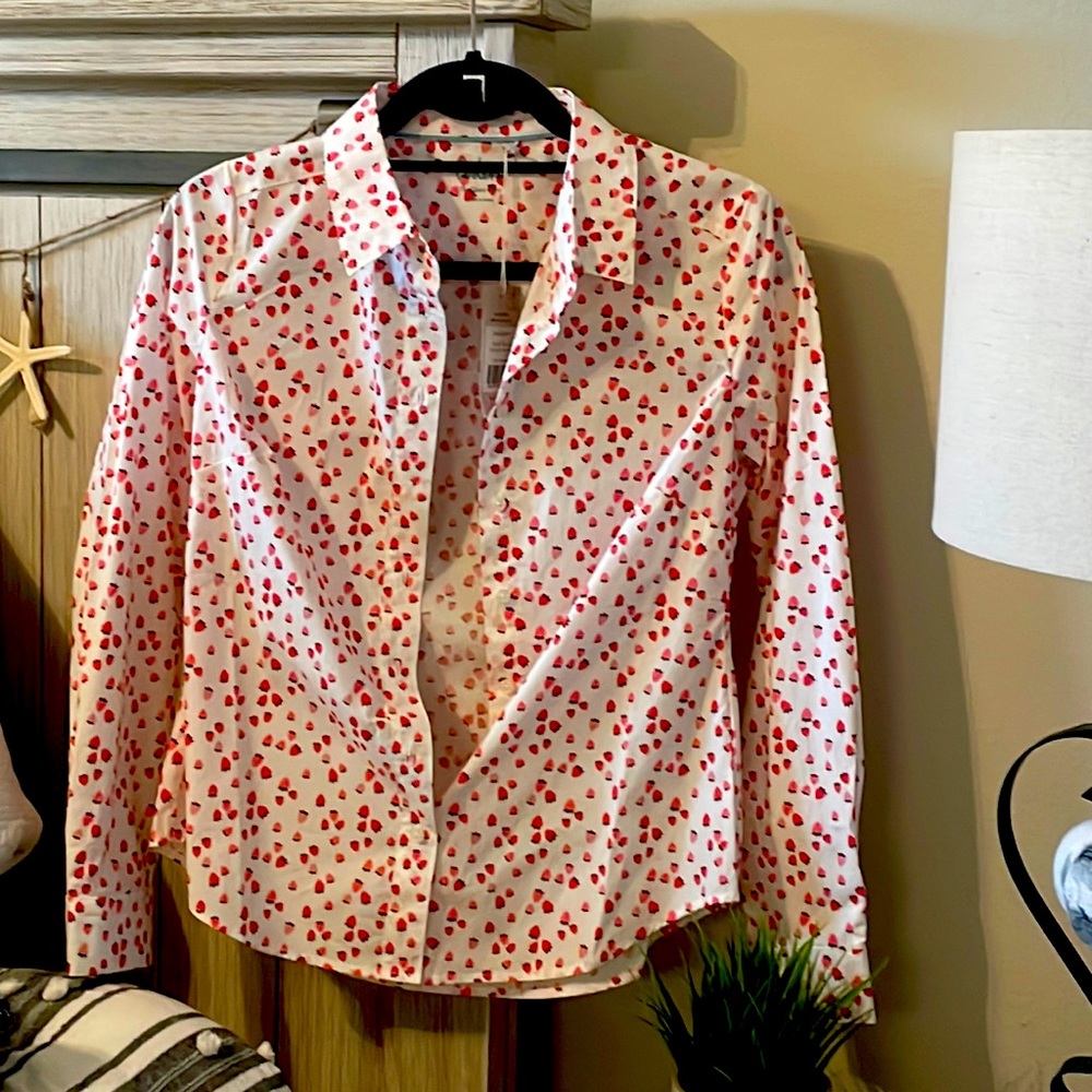 Boden “the classic” shirt. Adorable strawberry print. Never worn. NWT. 4P